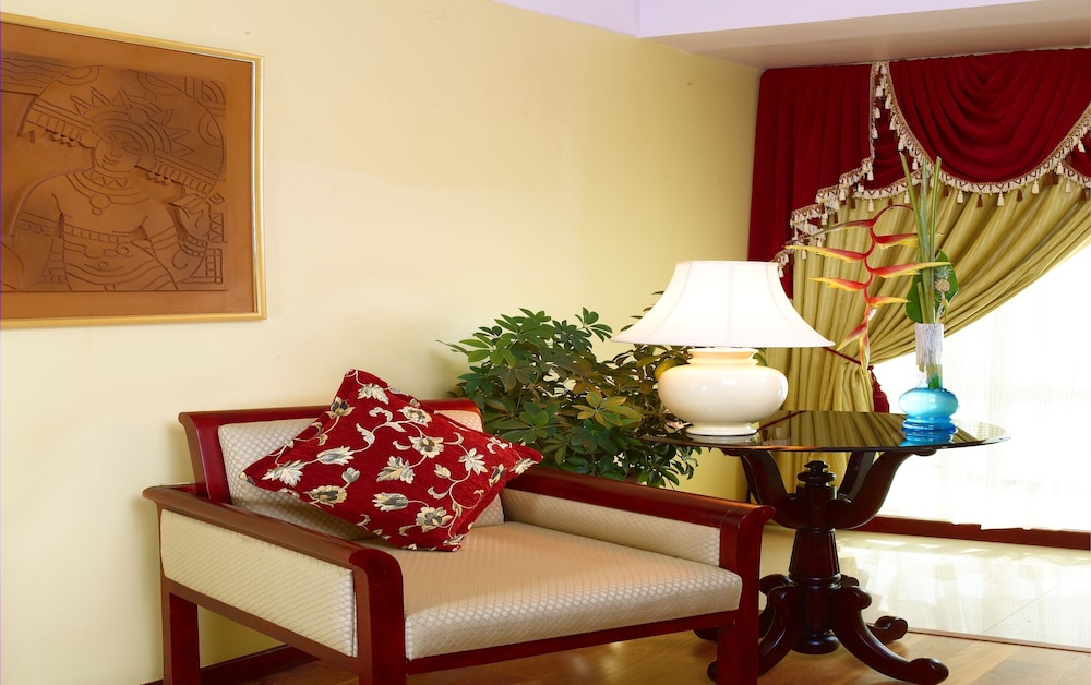 Classic Sarovar Portico 31/56