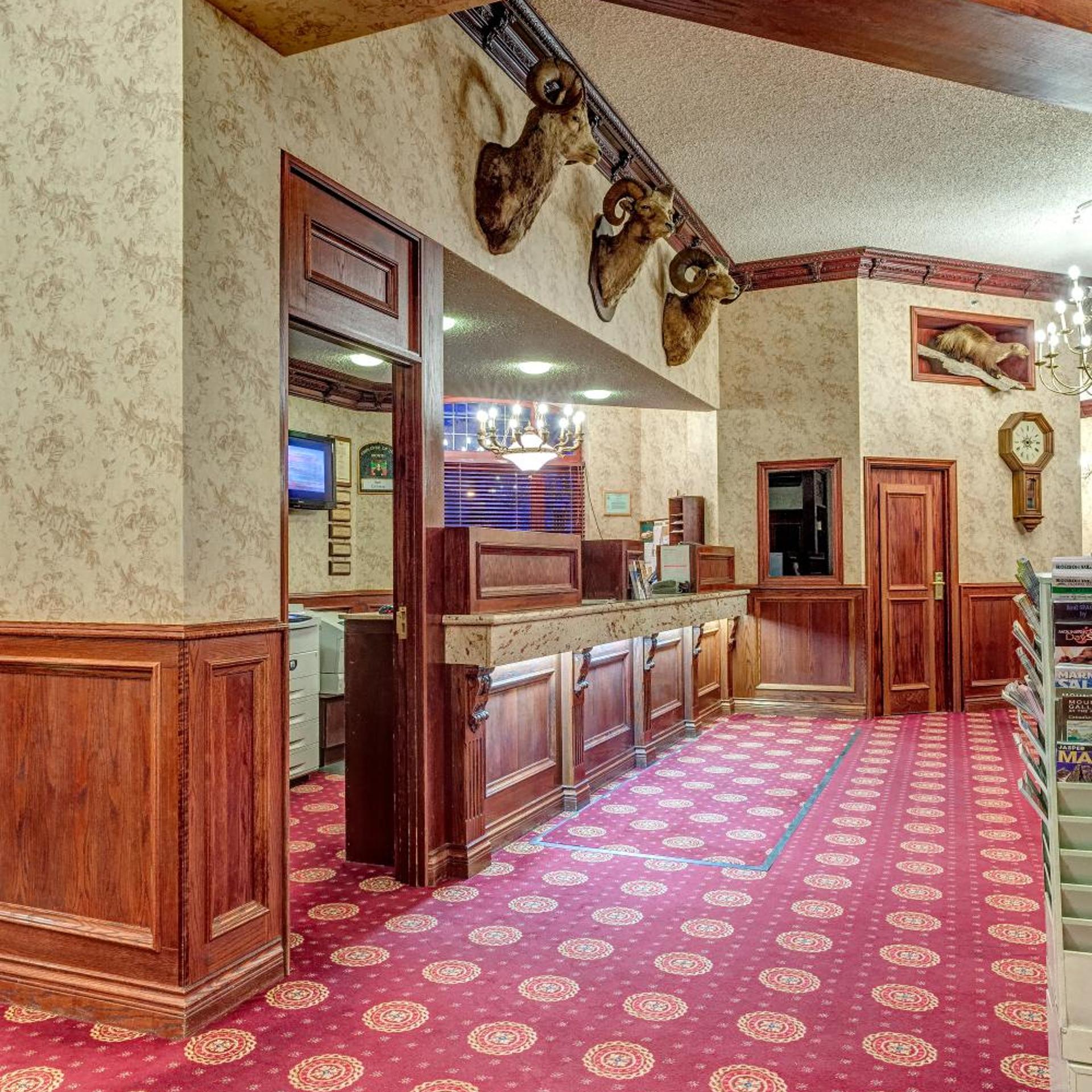 Athabasca Hotel 4/50