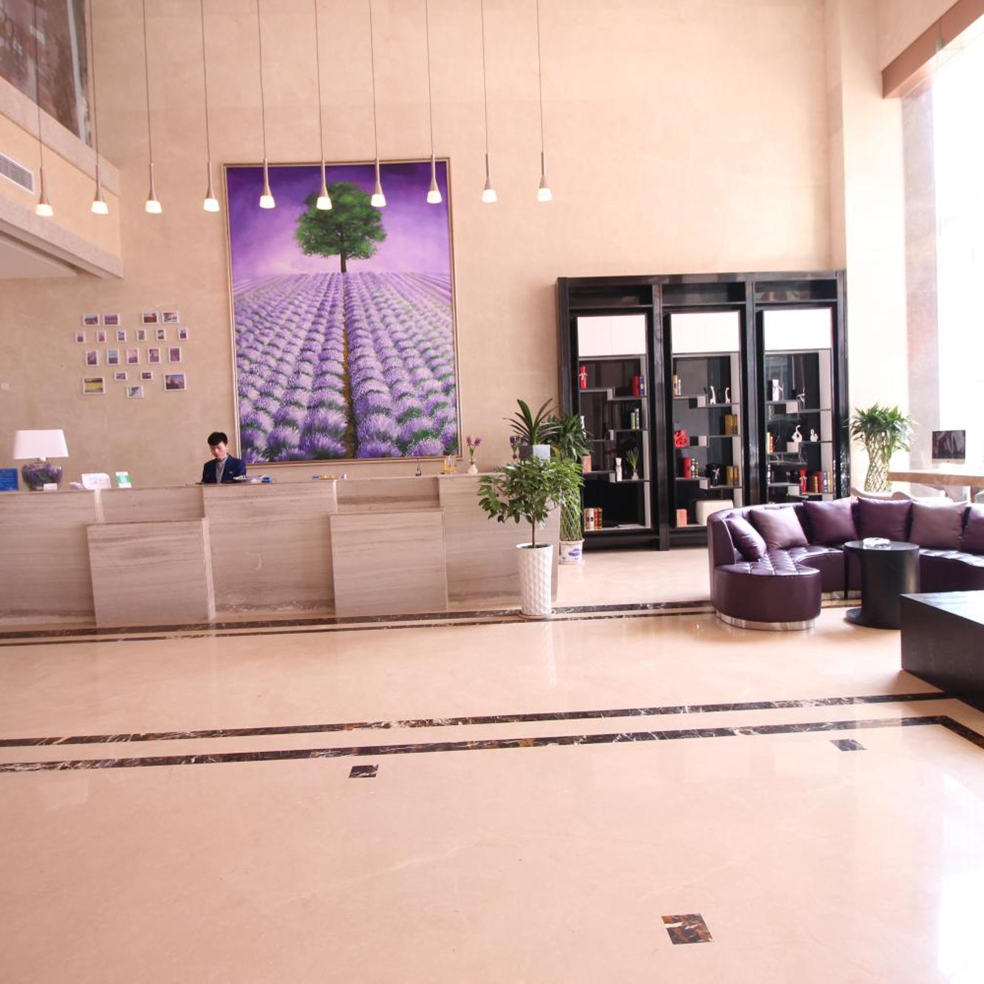 Lavande Hotel (Nanchang Aixihu East Metro Station) 5/25