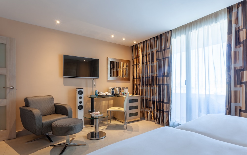 The Level at Melia Sevilla 21/62