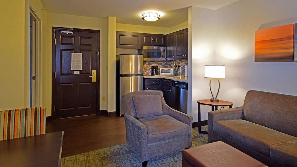 Staybridge Suites Cincinnati North Oh 54/69