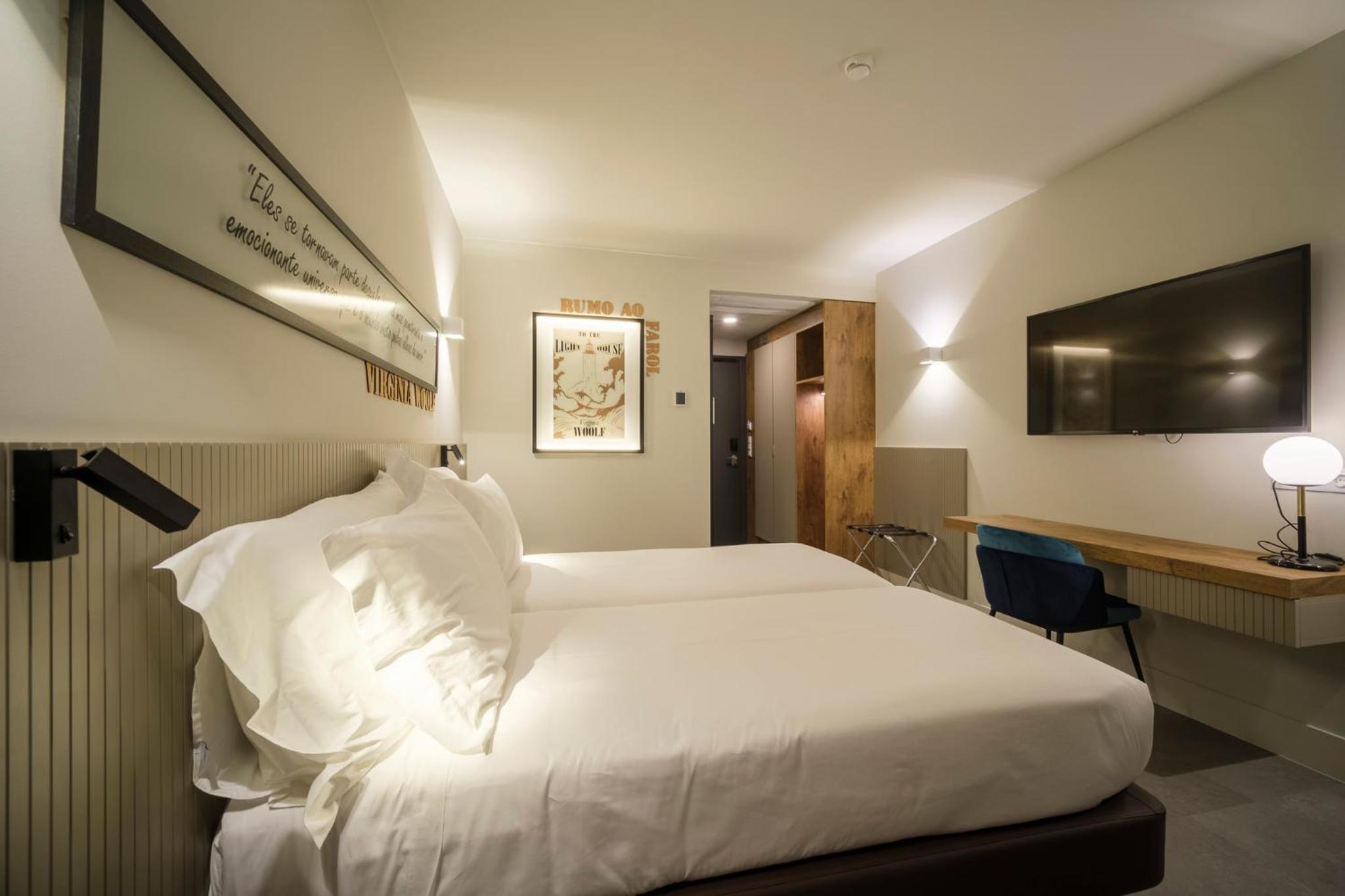 غرفة ديلوكس بسرير مزدوج، AZORES BOOK HOTEL 3/10