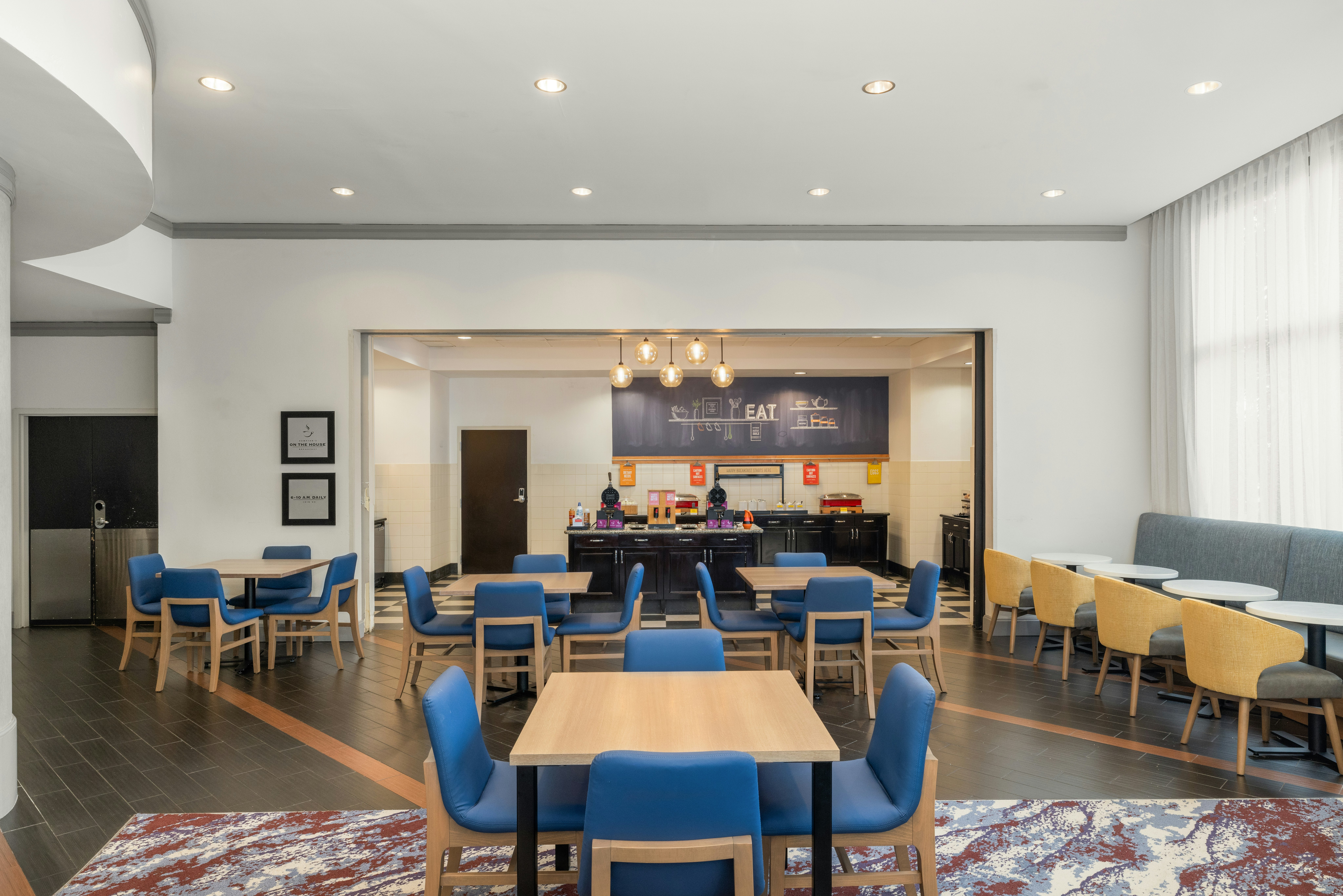 Hampton Inn And Suites Baton Rouge Downtown 33/45
