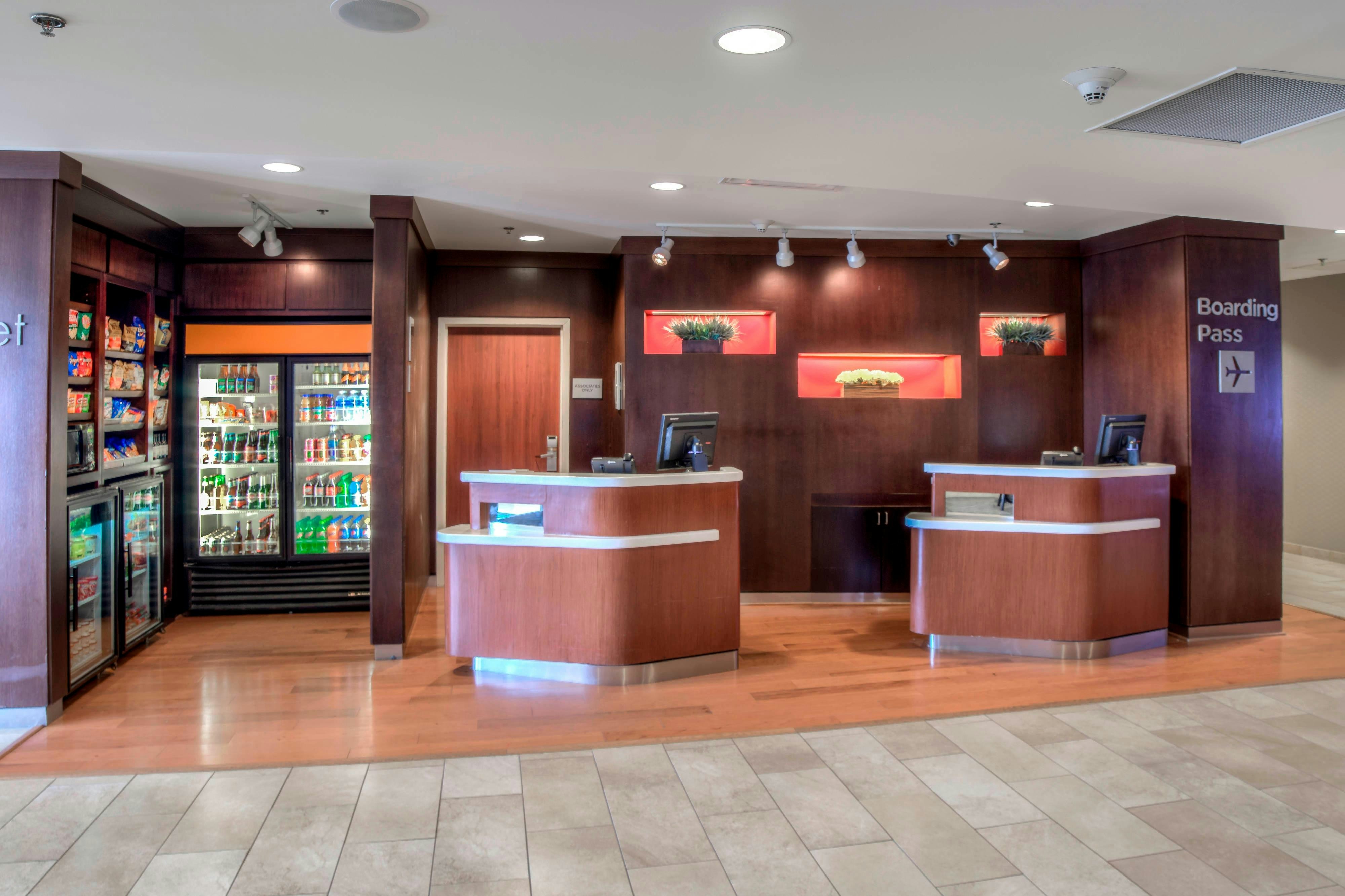 Lobby at Courtyard By Marriott Mobile Daphne Eastern Shore, SPANISH FORT - AL