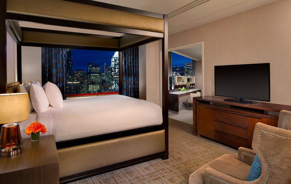 Hilton Austin 38/57
