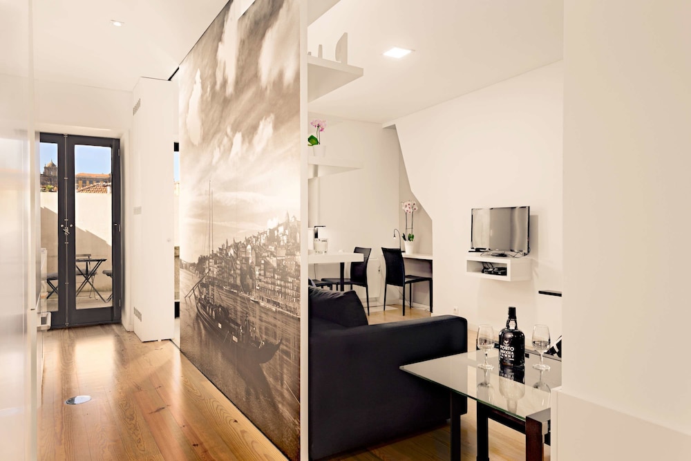 Old City Design Apartments 9/46