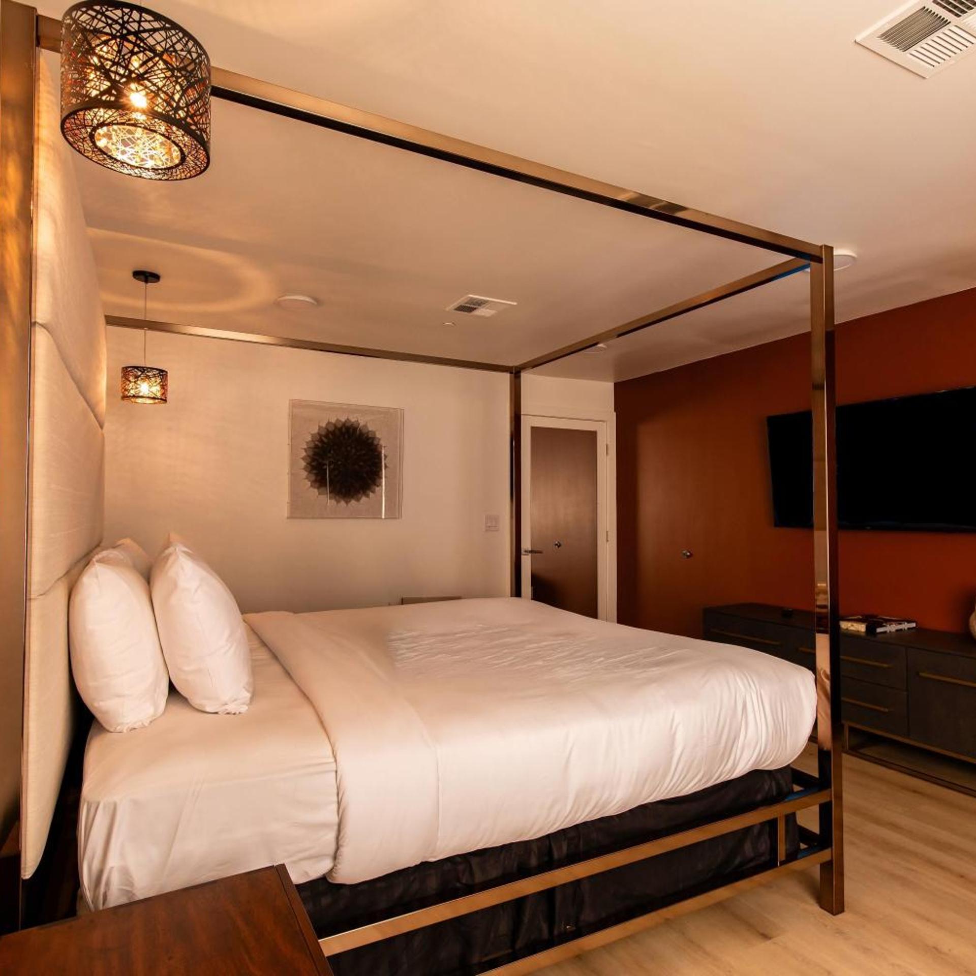 2 Bedrooms, Penthouse Suite