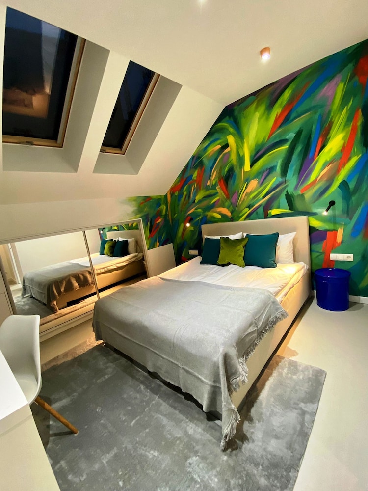 Butik Art Hotel 12/79