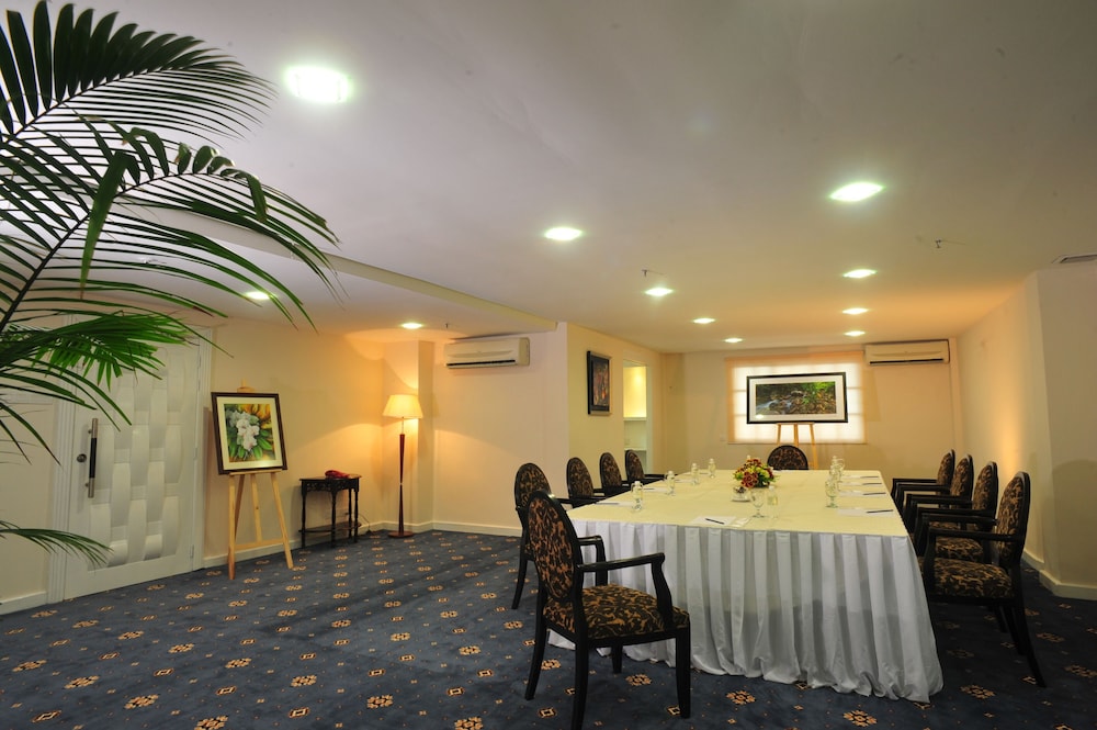 Permai Hotel 35/50