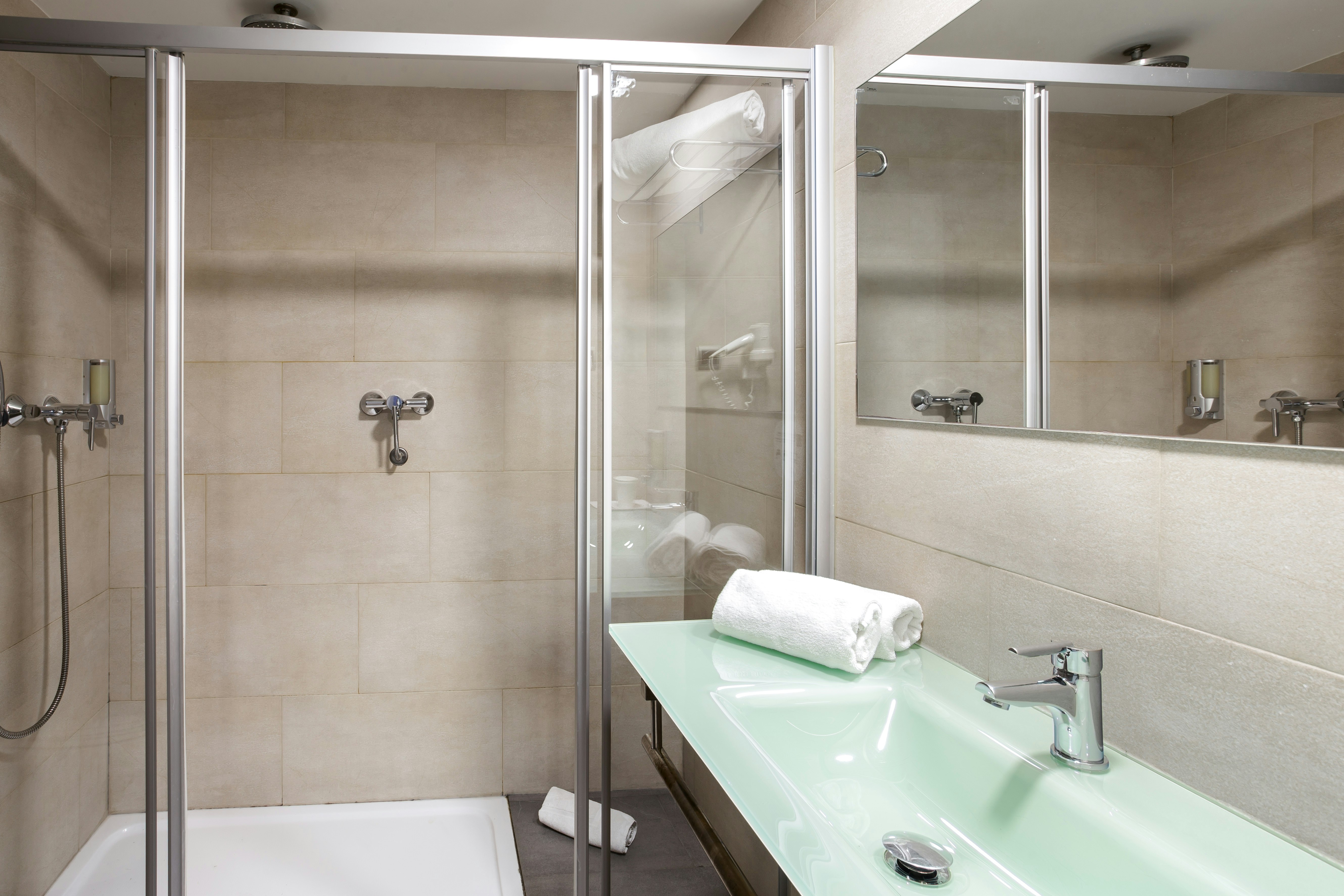 B&B HOTEL Barcelona Rubi 18/18