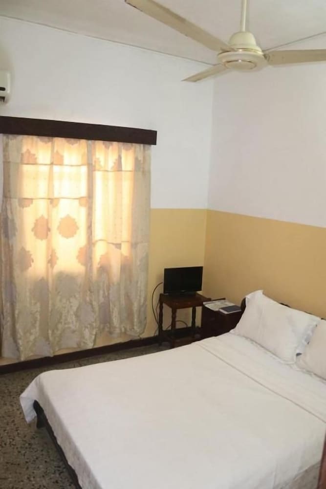 Hotel Aurore 15/63