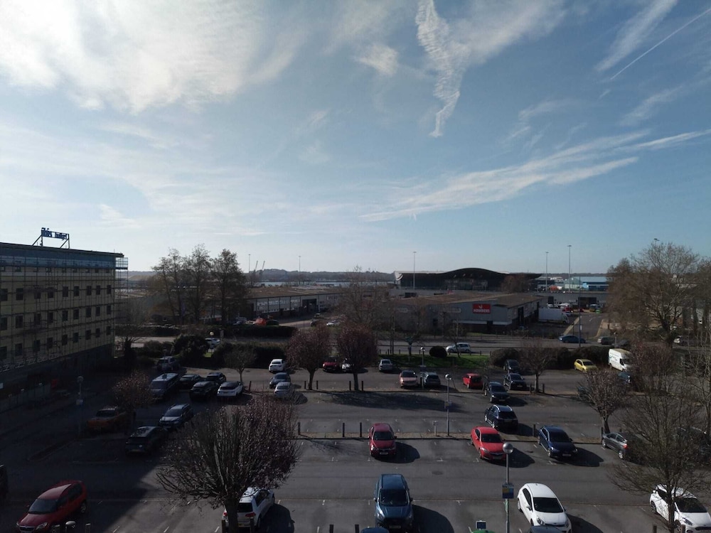 IBIS SOUTHAMPTON CENTRE 53/61