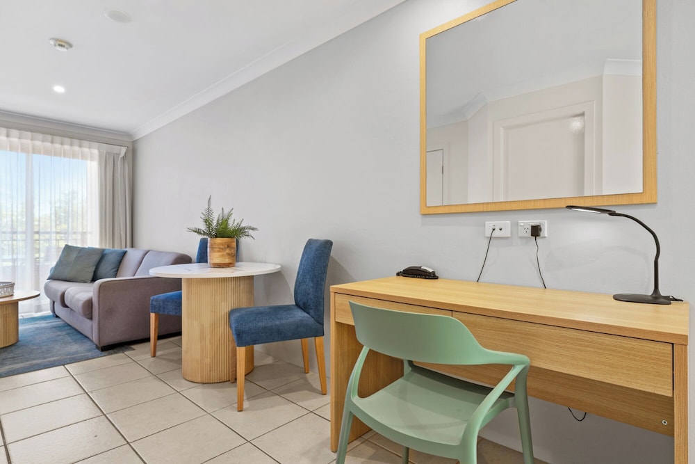 Terrigal Sails Serviced Apartments 13/63
