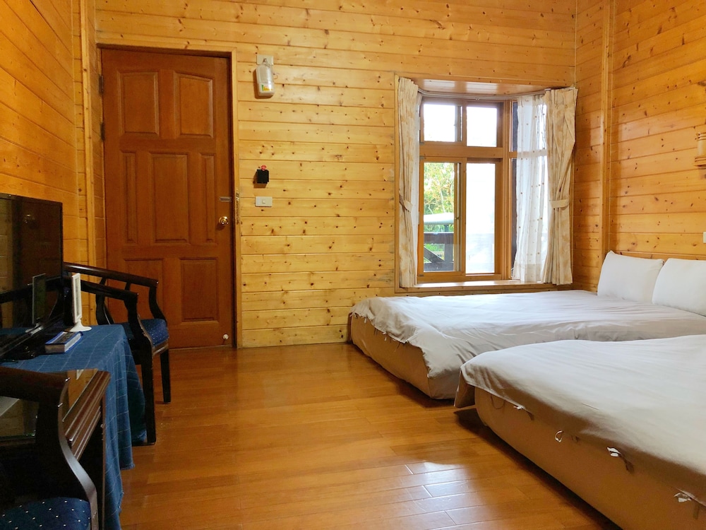 Beverly B&B 12/50