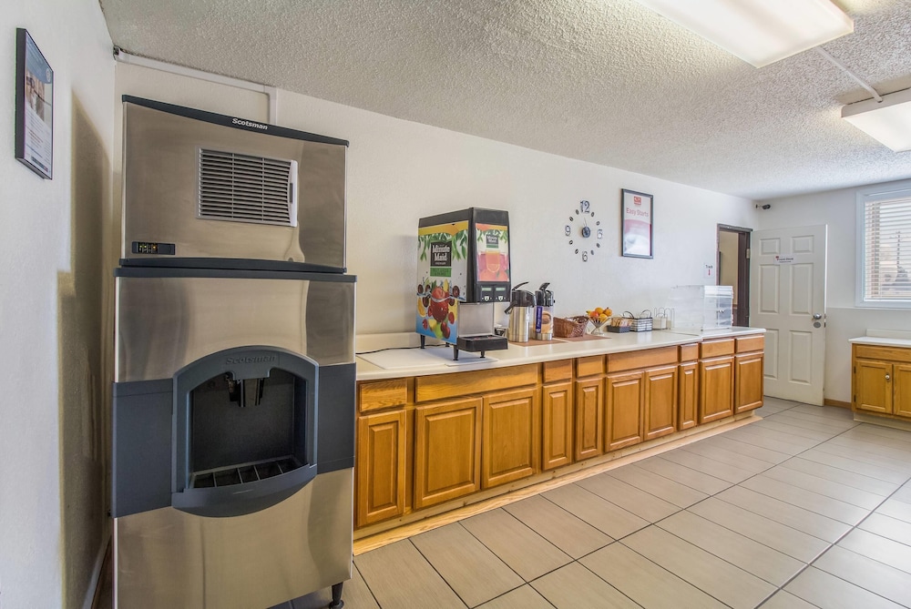 Econo Lodge Alliance 11/60