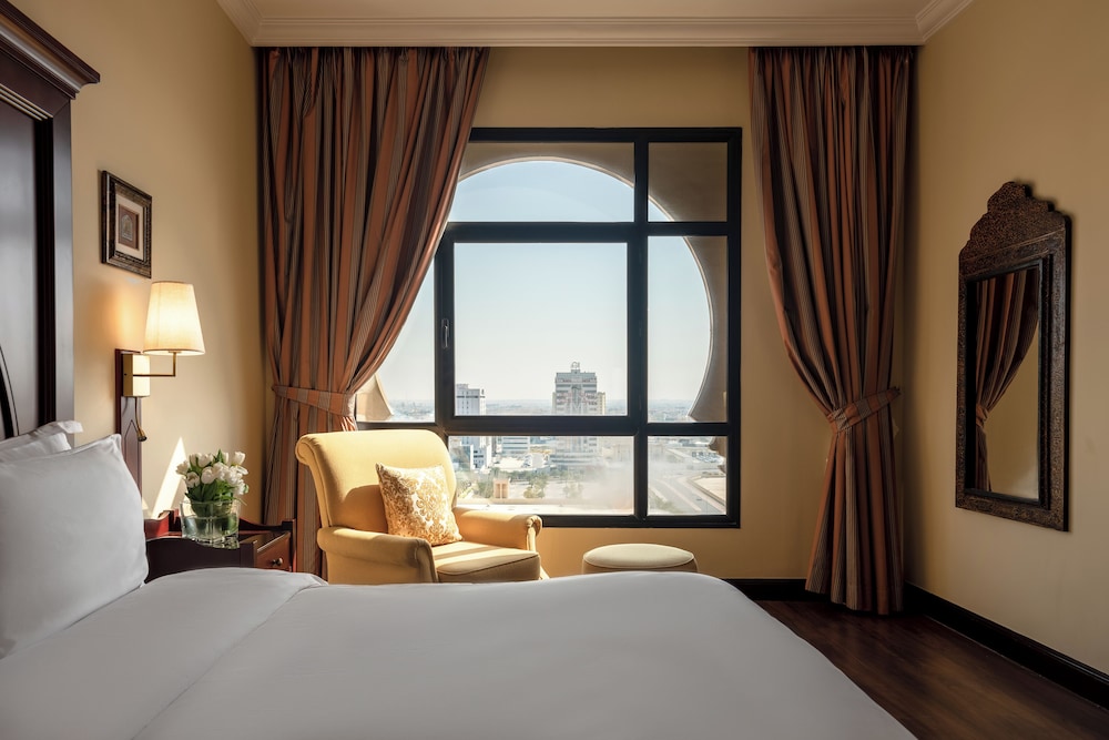 Mercure Grand Hotel Seef - All Suites 22/67