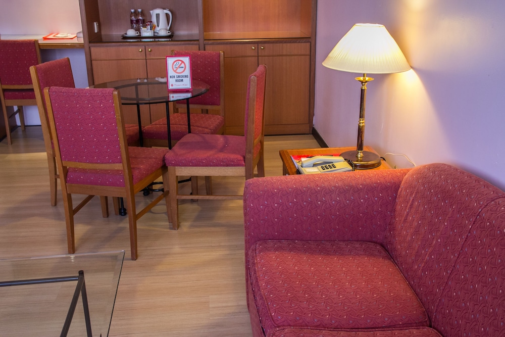 Premier Hotel 18/28