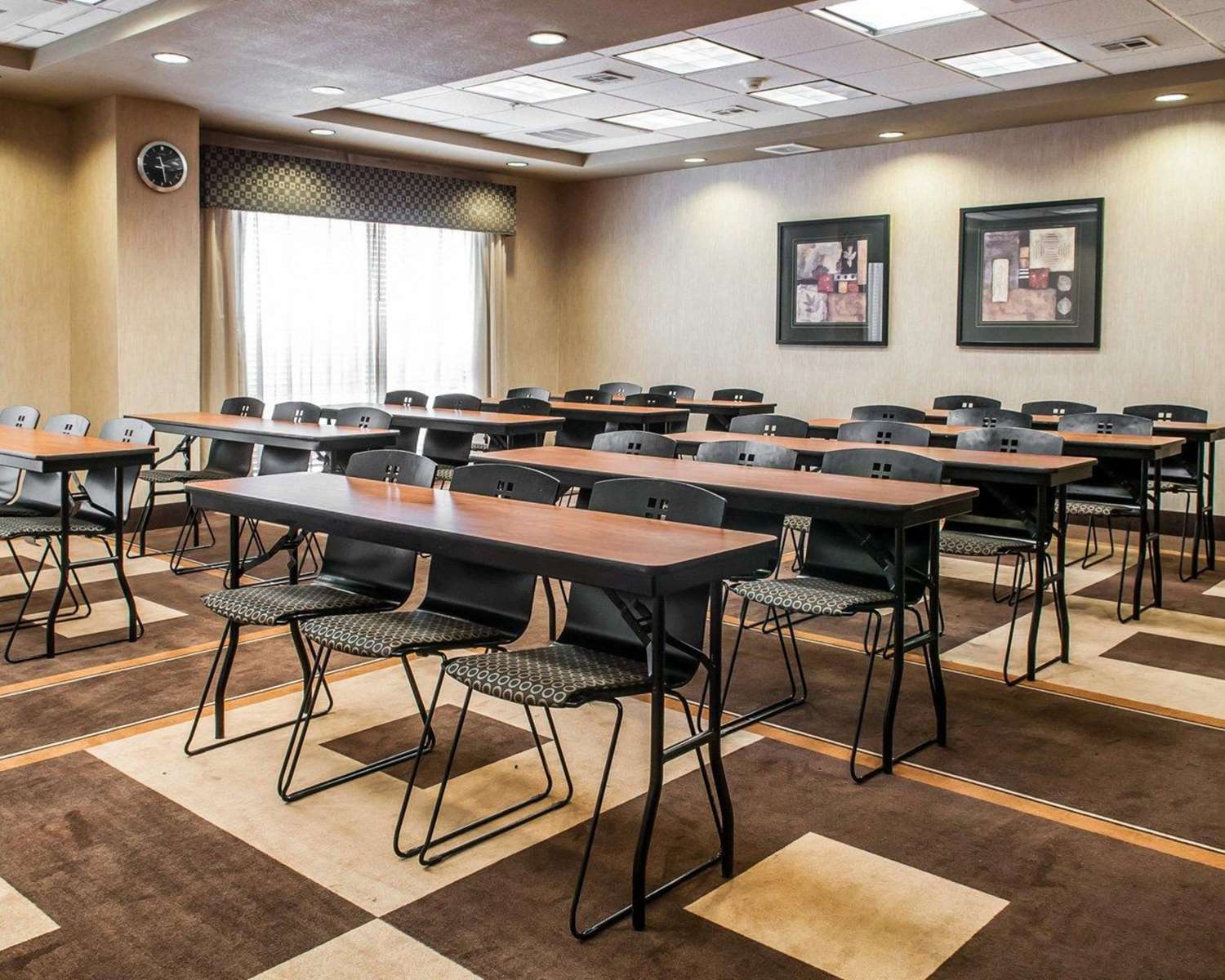 Comfort Suites Hobbs 39/46