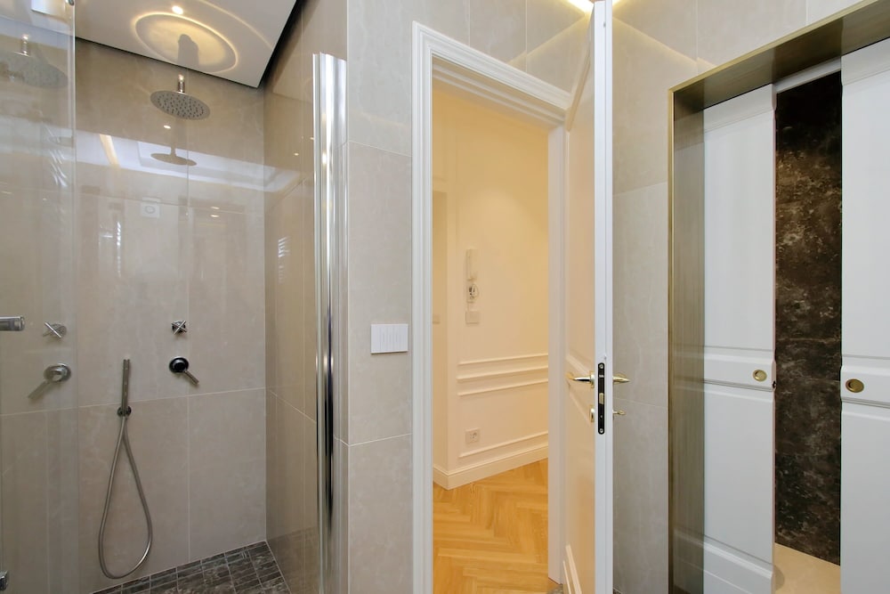 Domna Luxury Suites 13/23