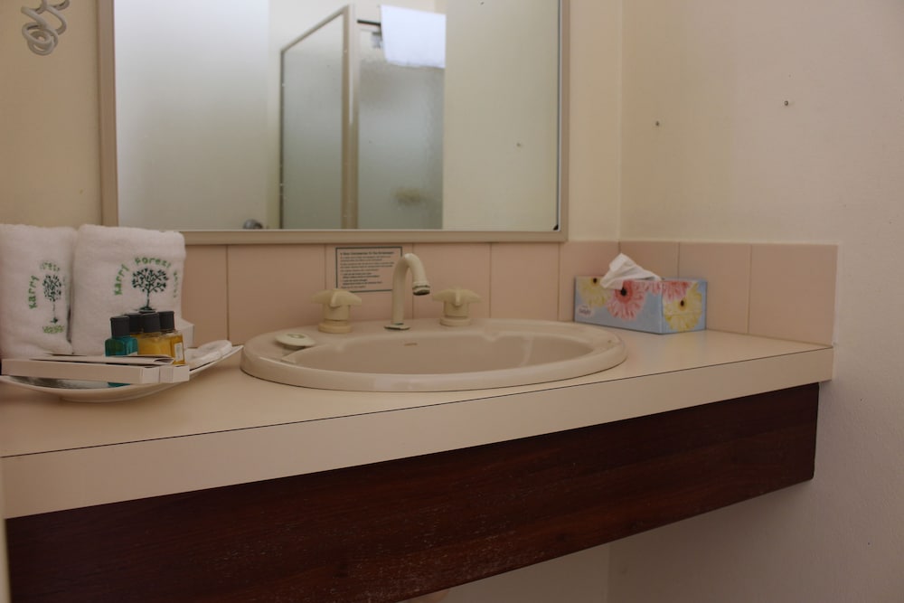 Karri Forest Motel 13/36