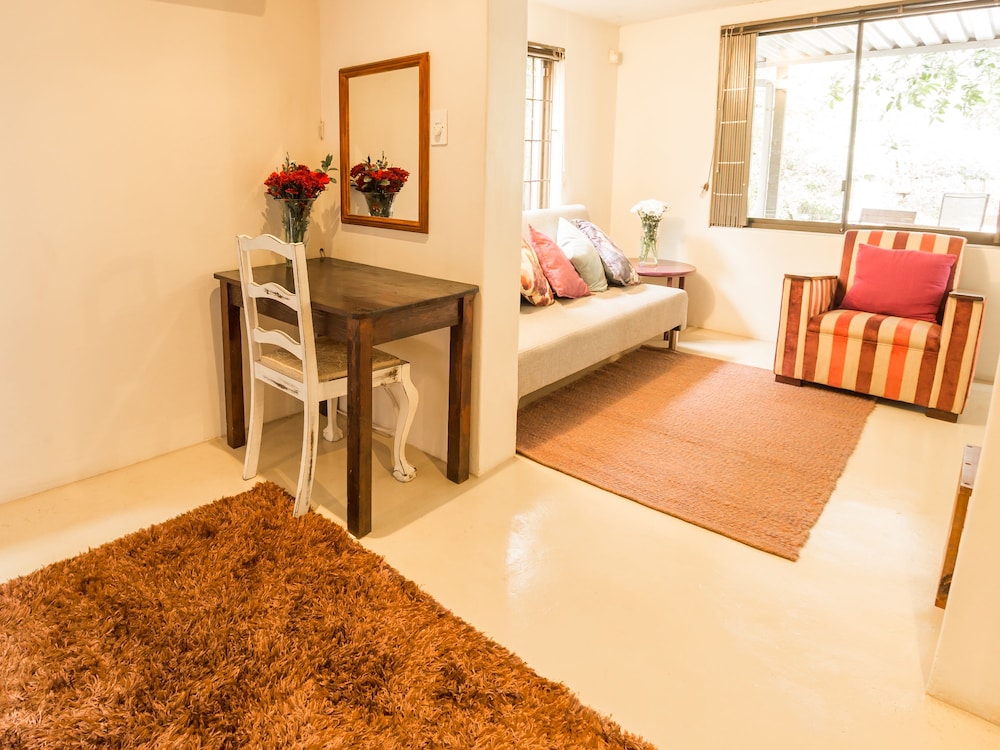 Mackaya Bella Guest House 16/71