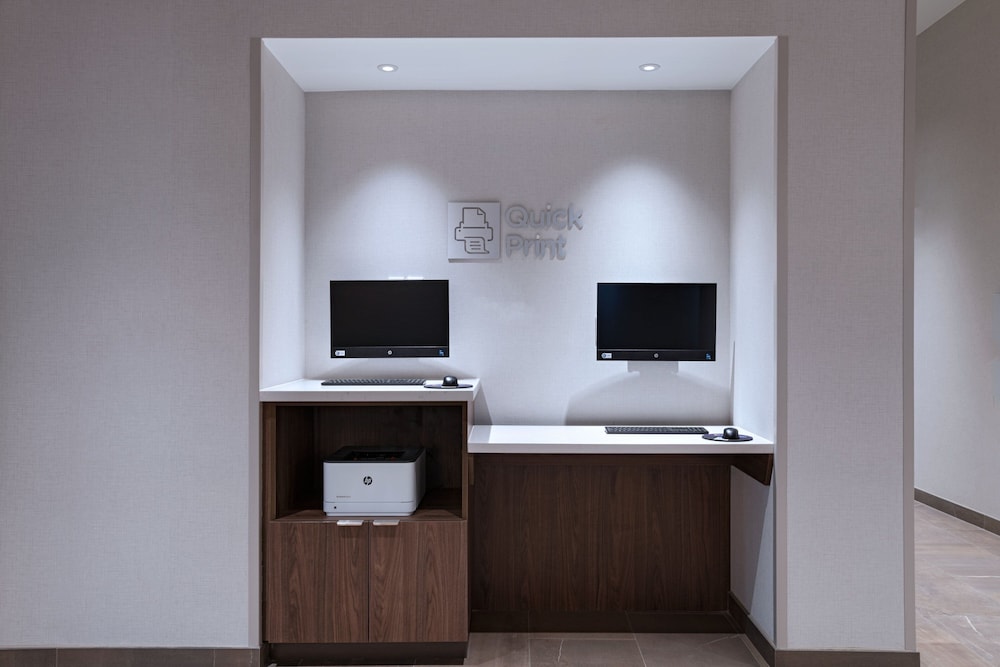 Courtyard By Marriott Dallas Frisco 23/27