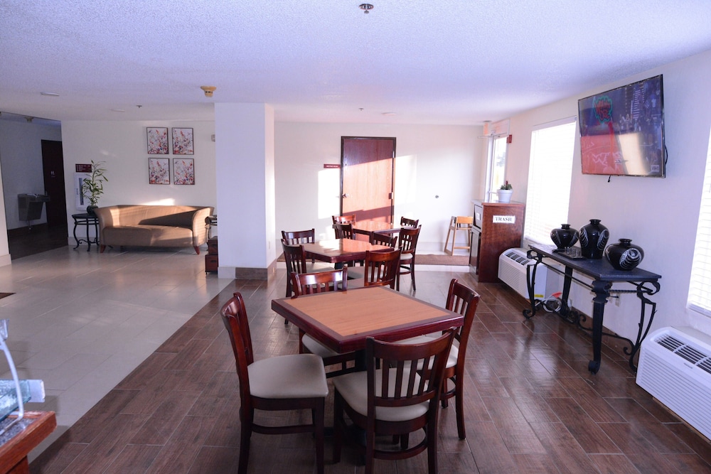 Jameson Inn & Suites Hazlehurst 32/37