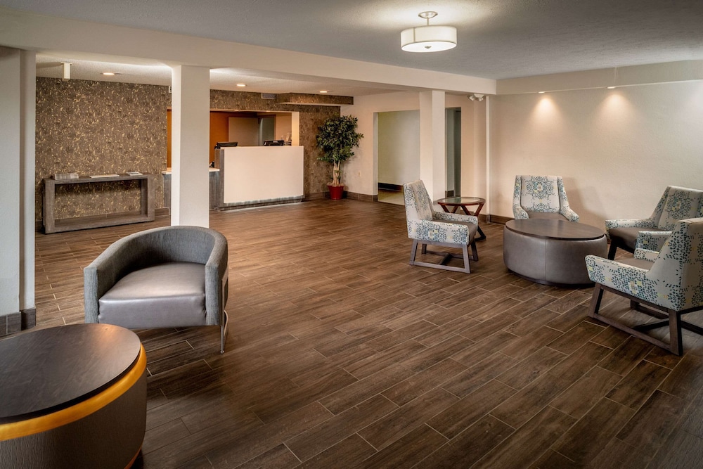 Clarion Pointe Beckley, WV 31/55