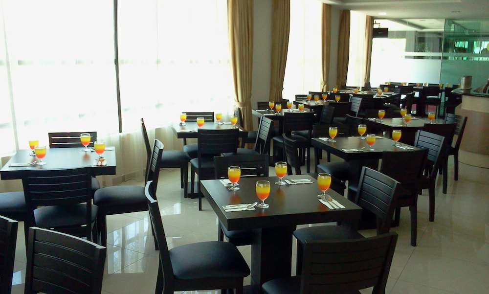 Sutera Hotel 30/43