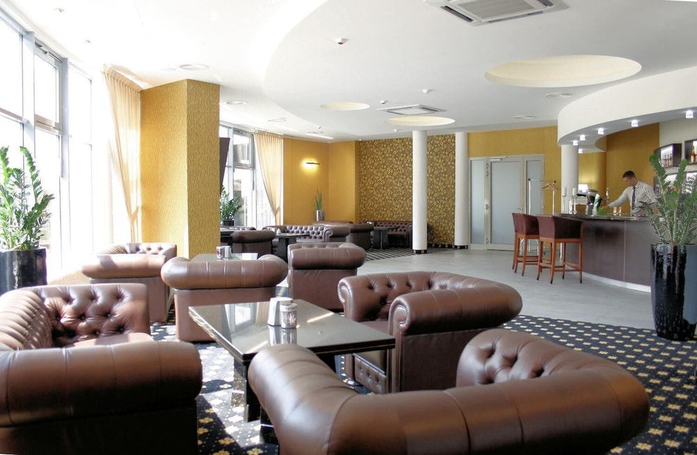 Business Faltom Hotel 37/56