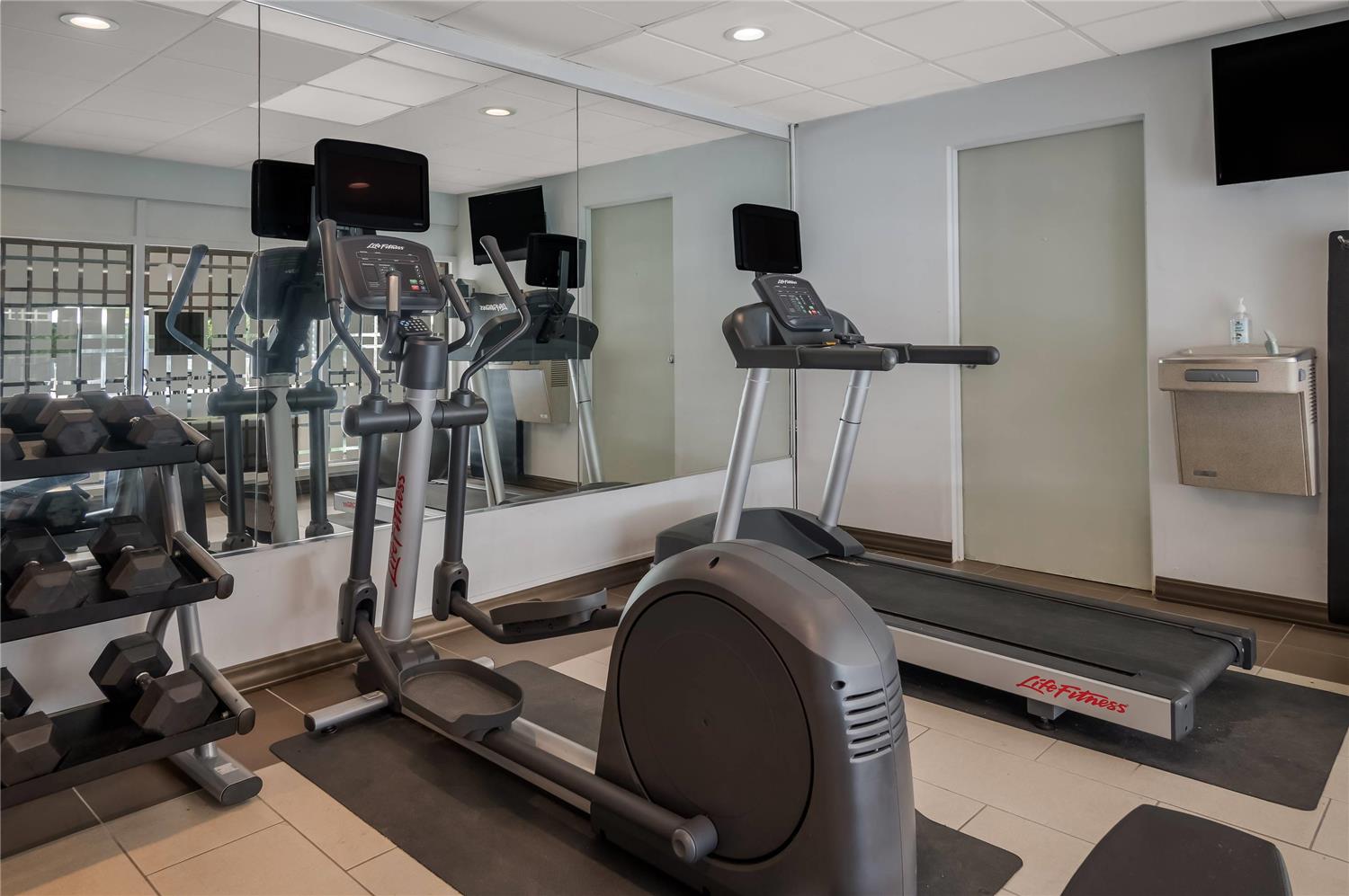 Radisson Hotel Grand Rapids Riverfront 3/8