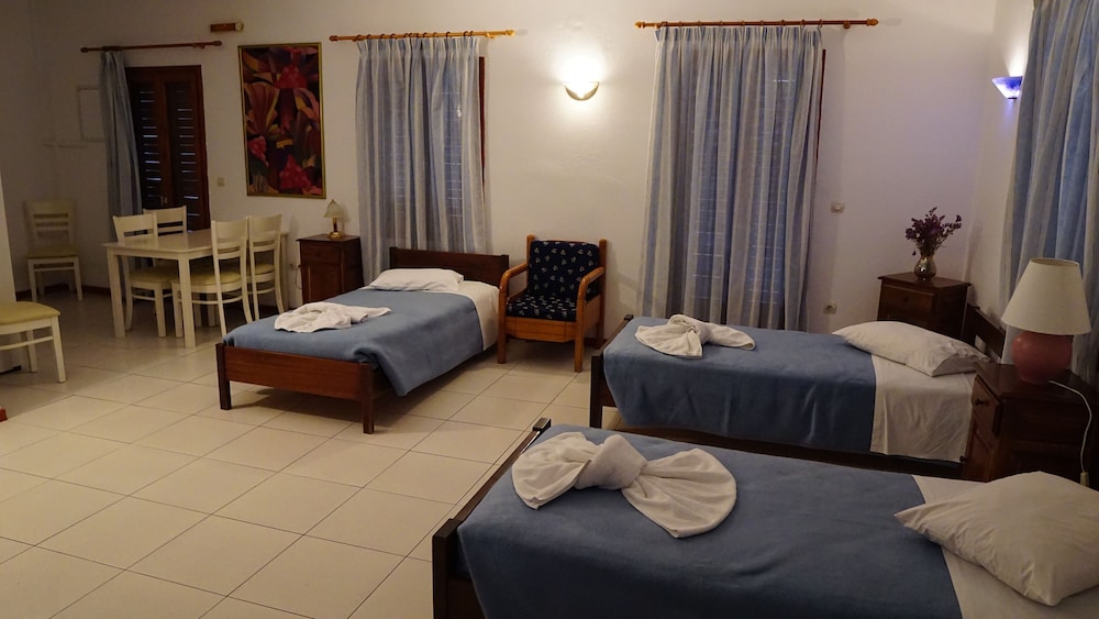 Eri Hotel 29/62