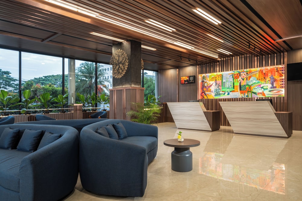 Mercure Jakarta Grogol 37/56