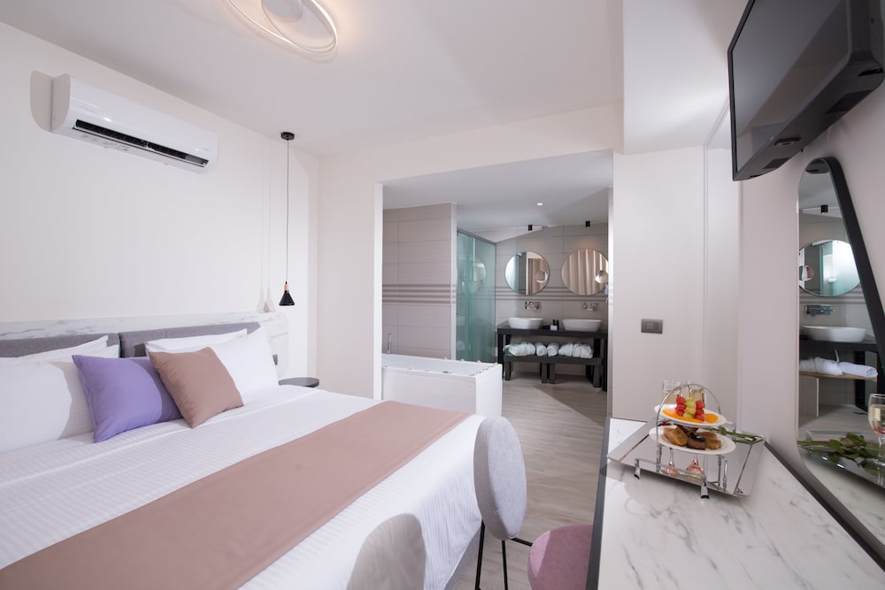 Imperial Palace - Adults Only 20/47