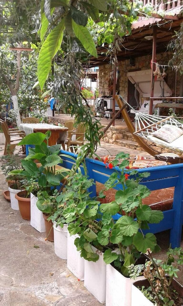 Likya Pansiyon 38/50