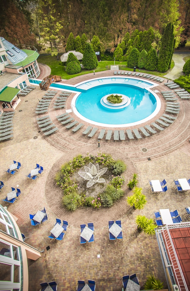 Lotus Therme Hotel And Spa Formerly Rogner Hotel Spa Lotus Therme 8/84