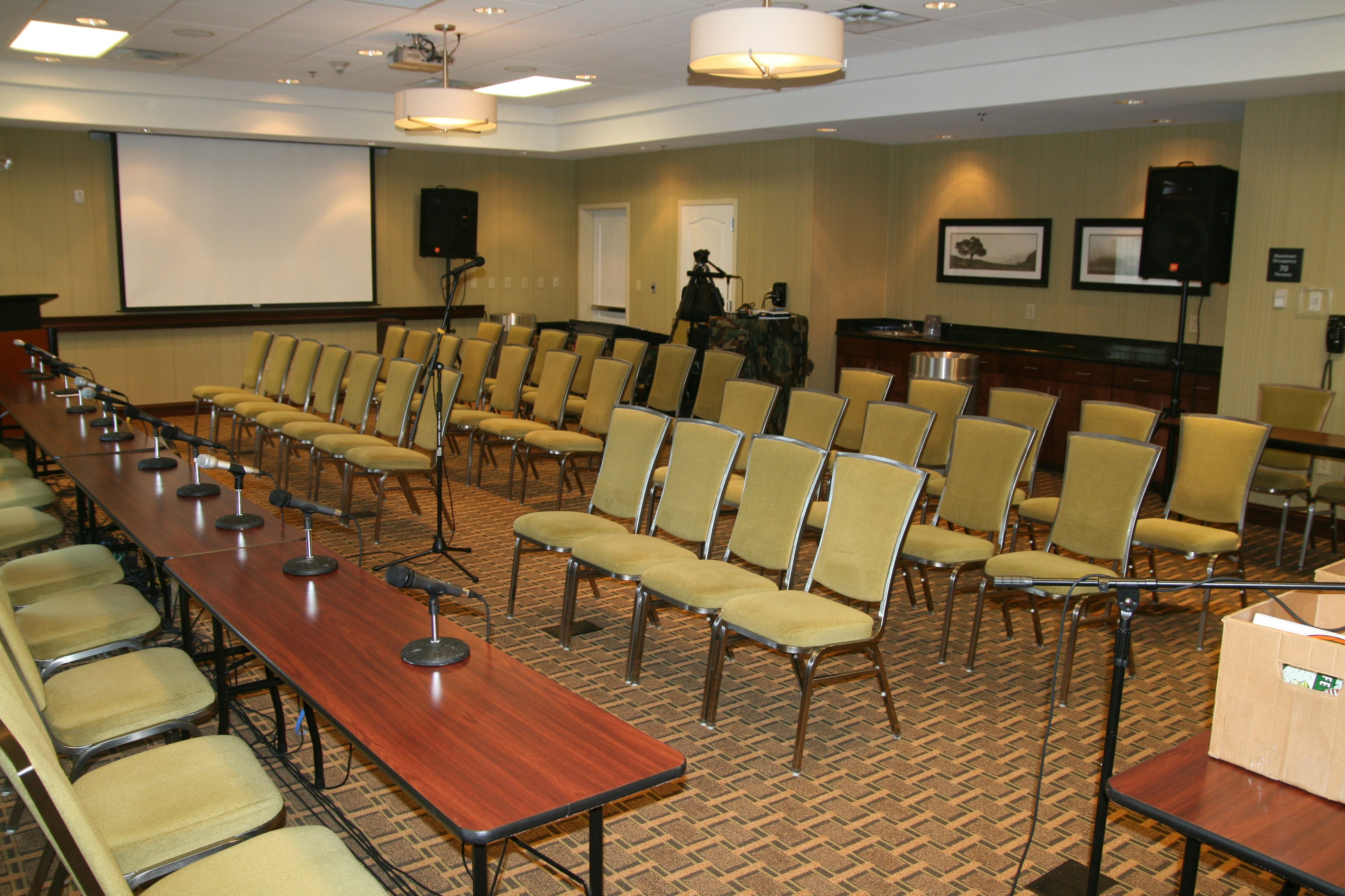 Hampton Inn Crossville 43/47