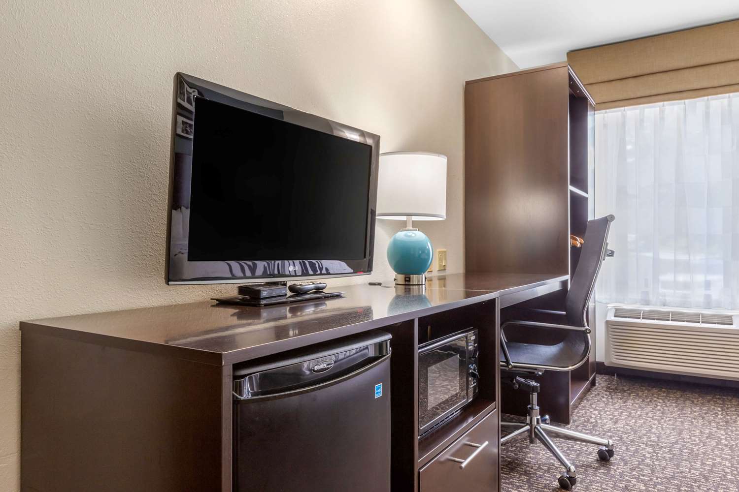Sleep Inn & Suites Johnson City 24/31