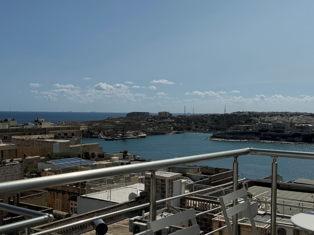 Paulos Valletta 34/50