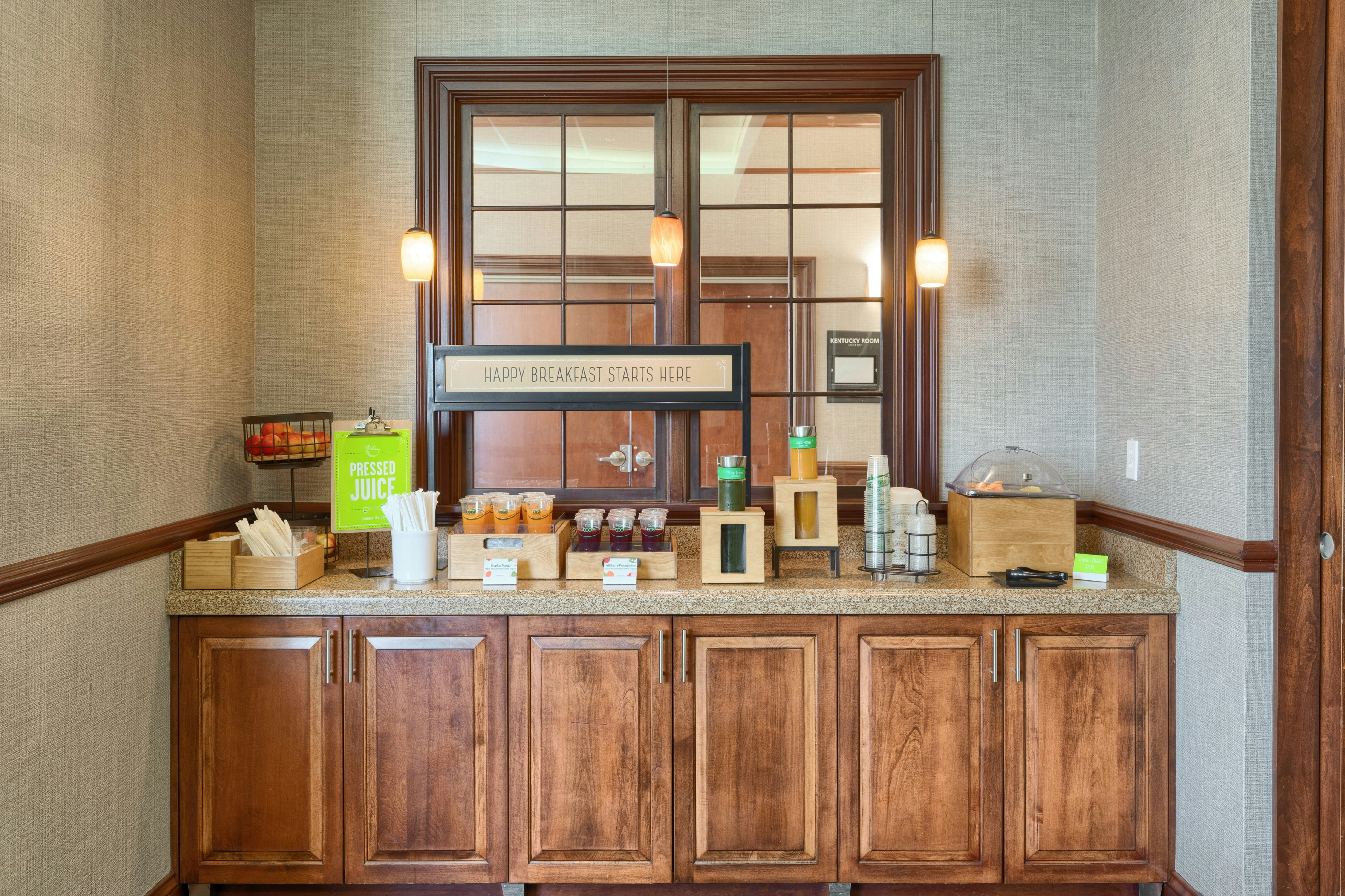 Hampton Inn Louisville-Northeast photo2