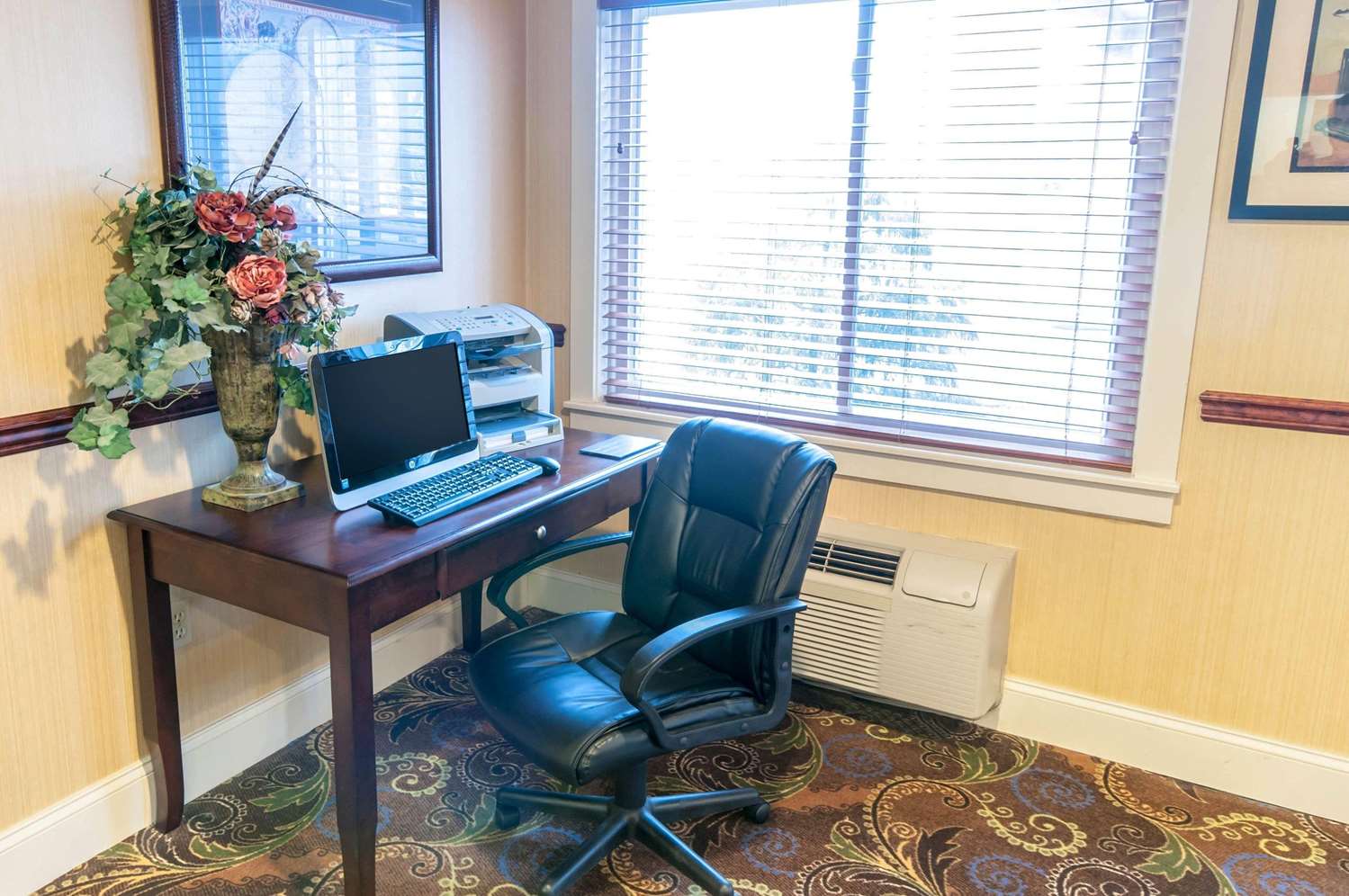 Comfort Inn New Holland Amish Country 29/33