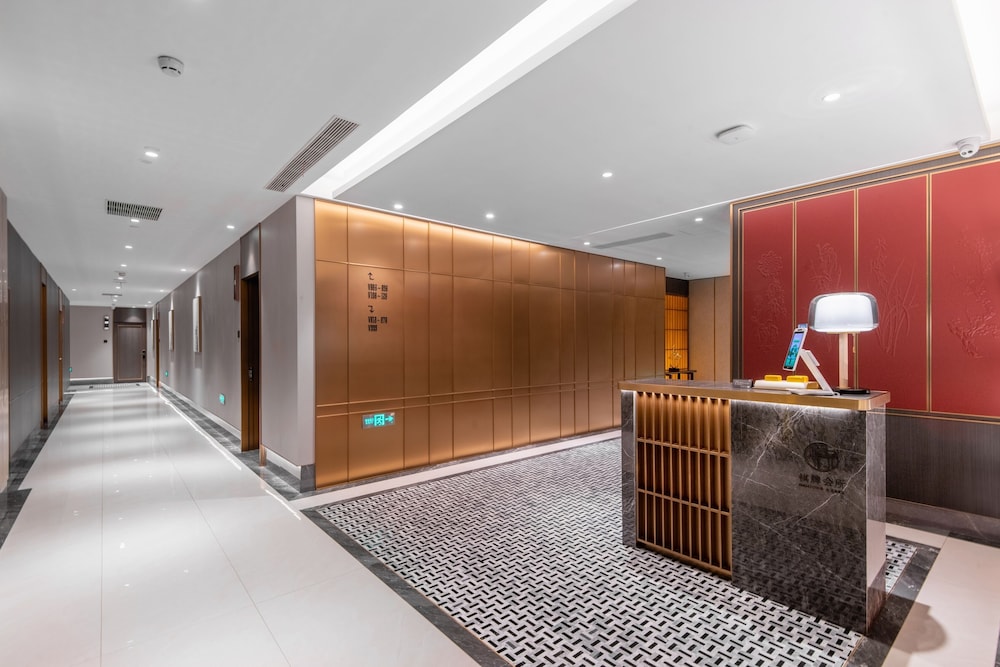 Grand Pacific Hotel Ningbo 8/50