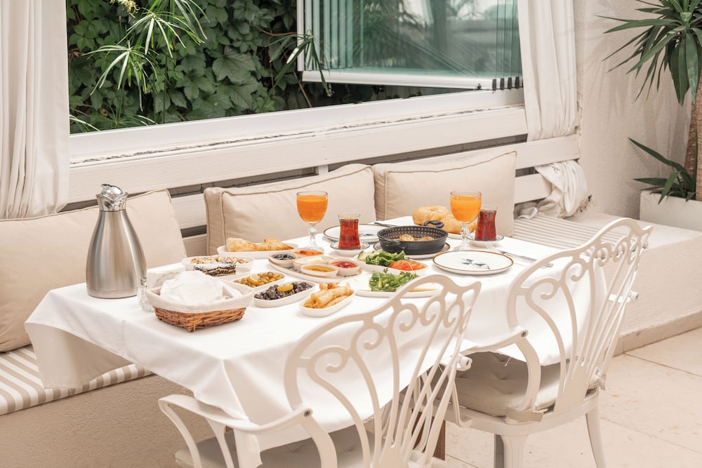 Cunda Dalyan Otel 33/49