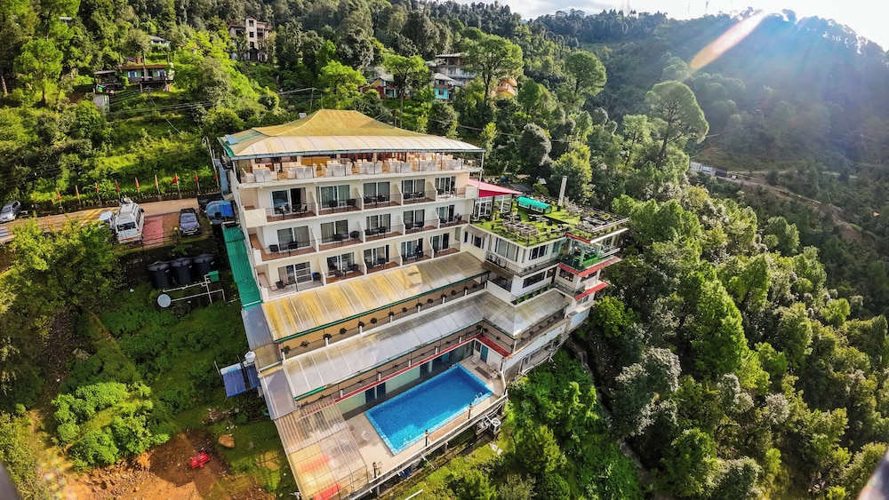 Asia Health Resorts and Spa 4/70