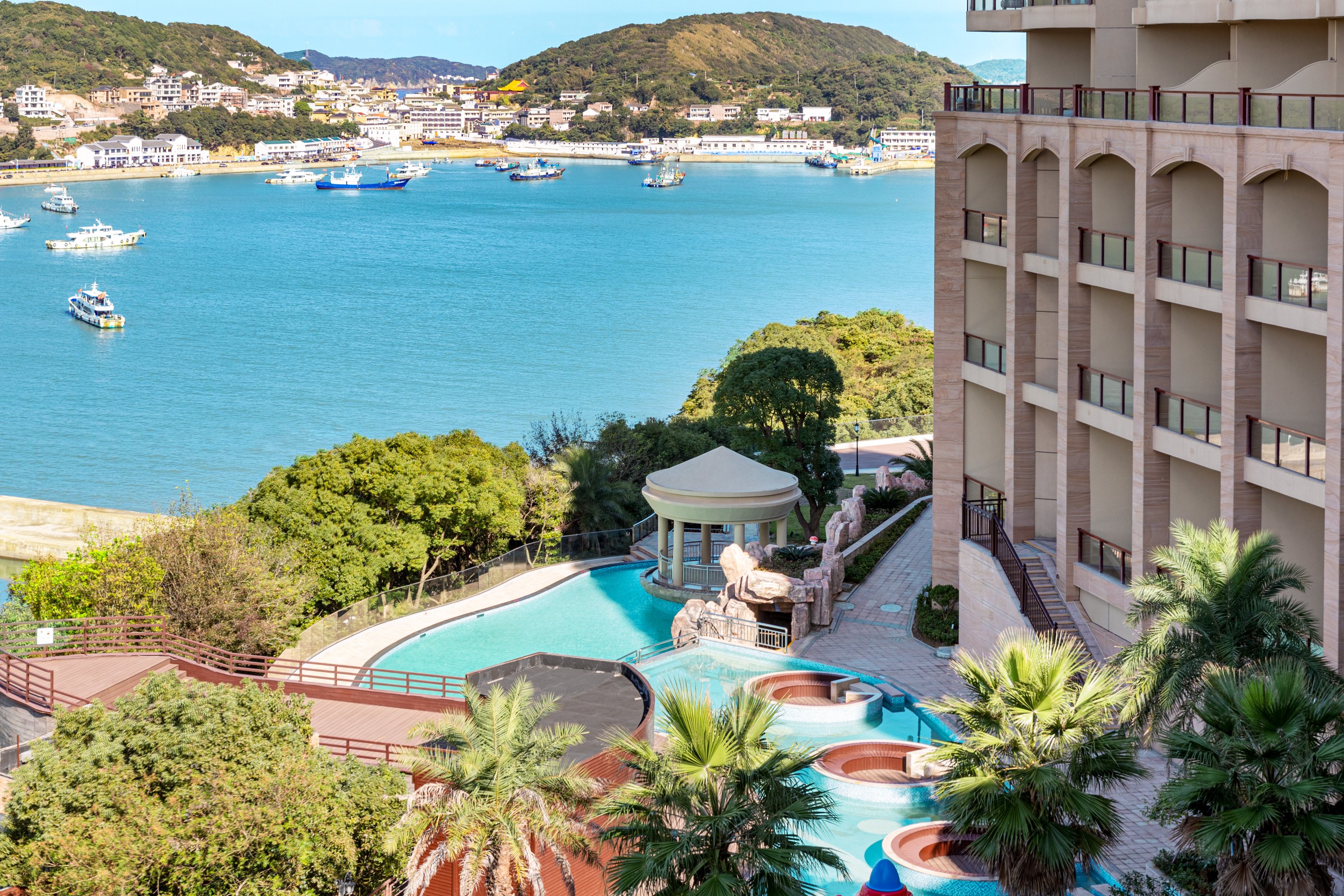 Crowne Plaza Zhoushan Seaview 4/51