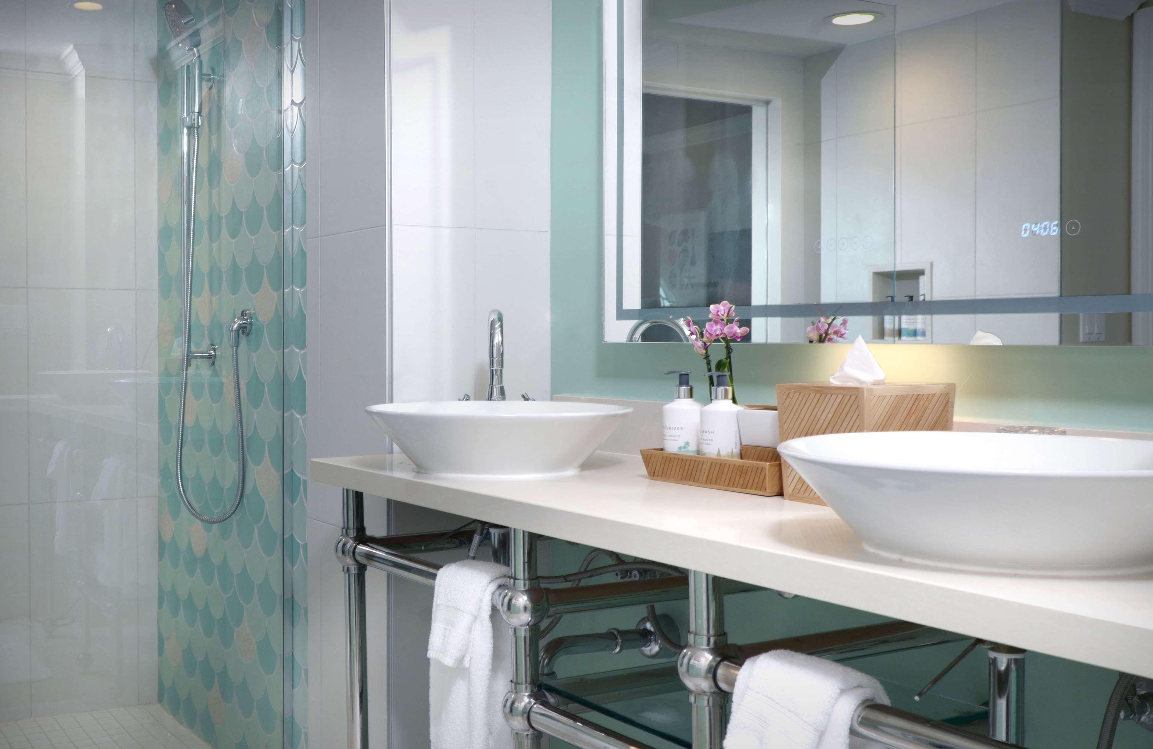 Suite, King Bed, Ocean Front
