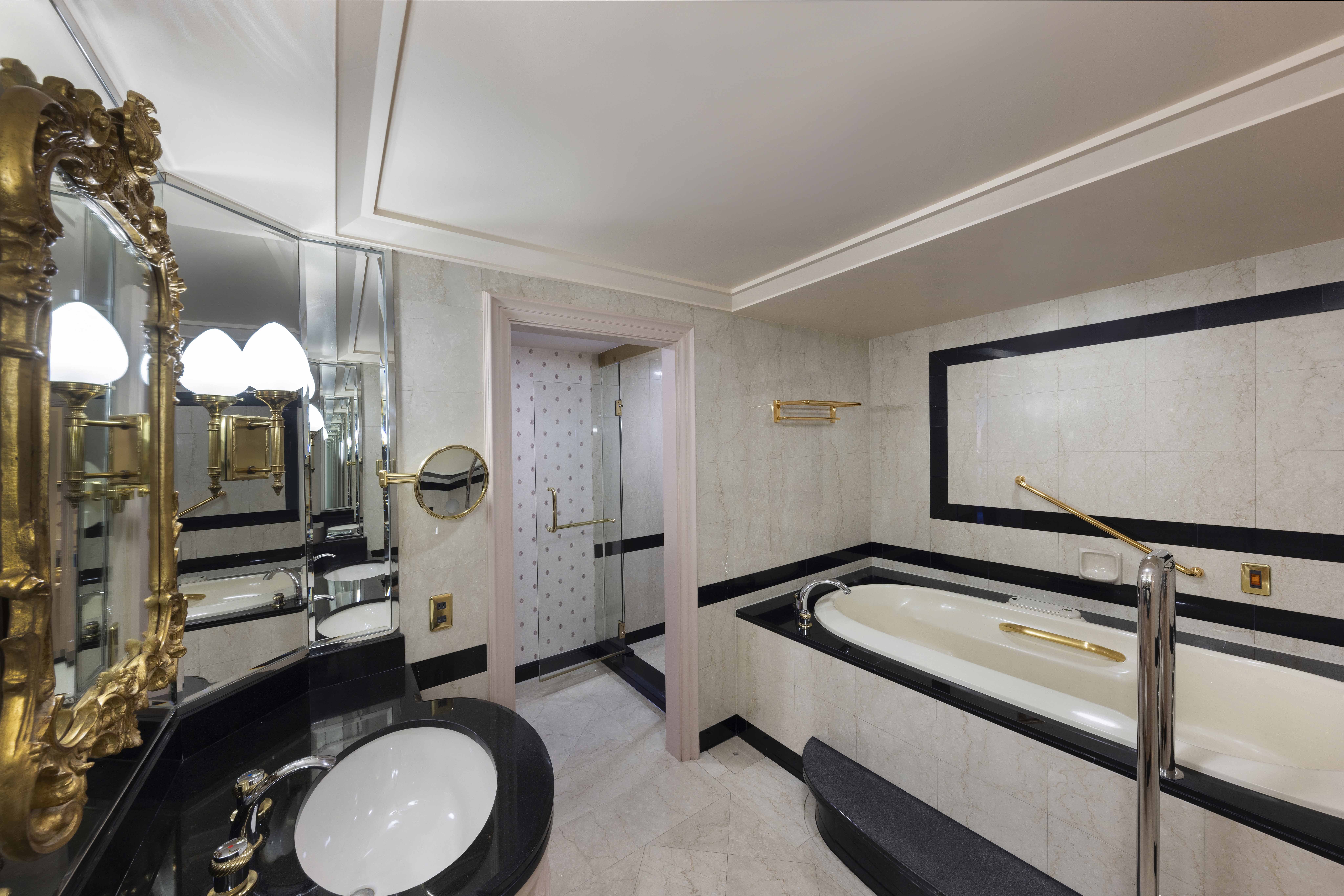 Rihga Royal Osaka Vignette Collection 46/76