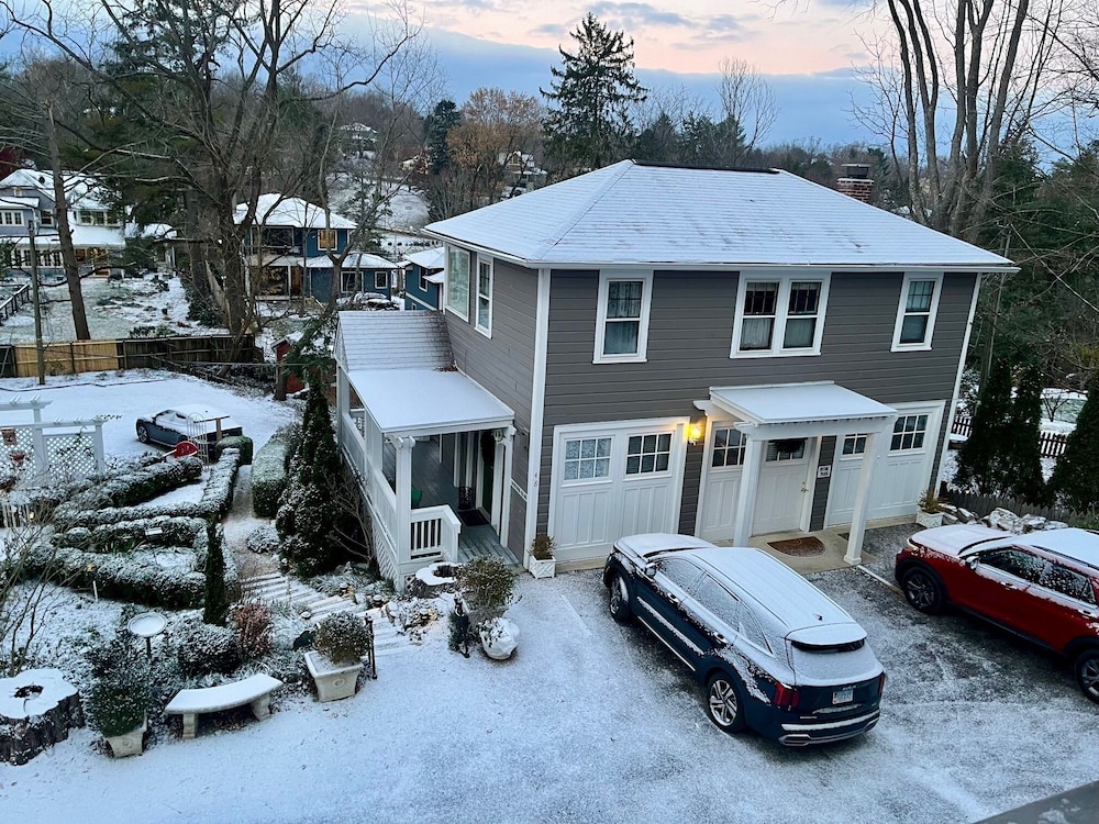 Abbington Green Bed &amp; Breakfast Inn 40/49