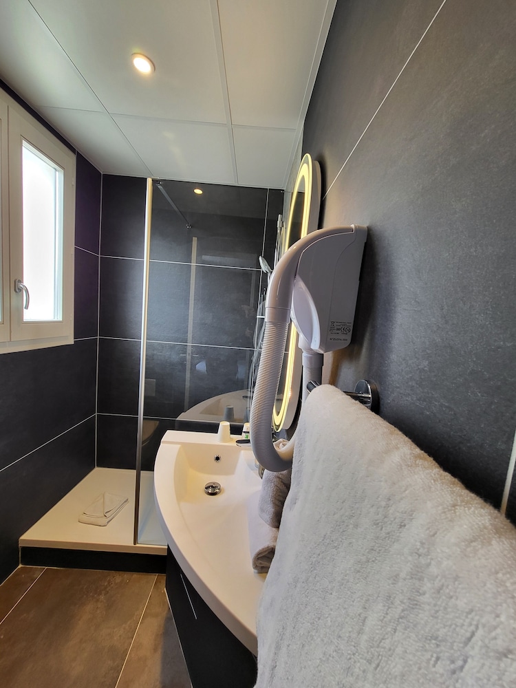 Accueil Hotel Paris Pigalle Montmartre 36/61