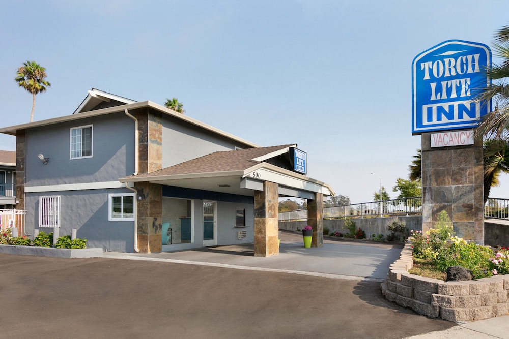 Torch Lite Inn 2/35